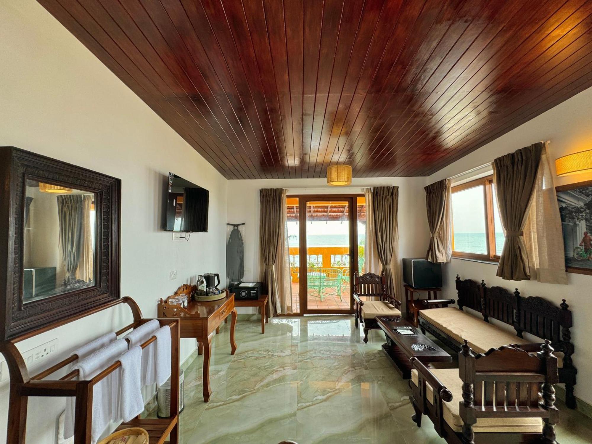 La Plage Seaview Suites Pondicherry Luaran gambar