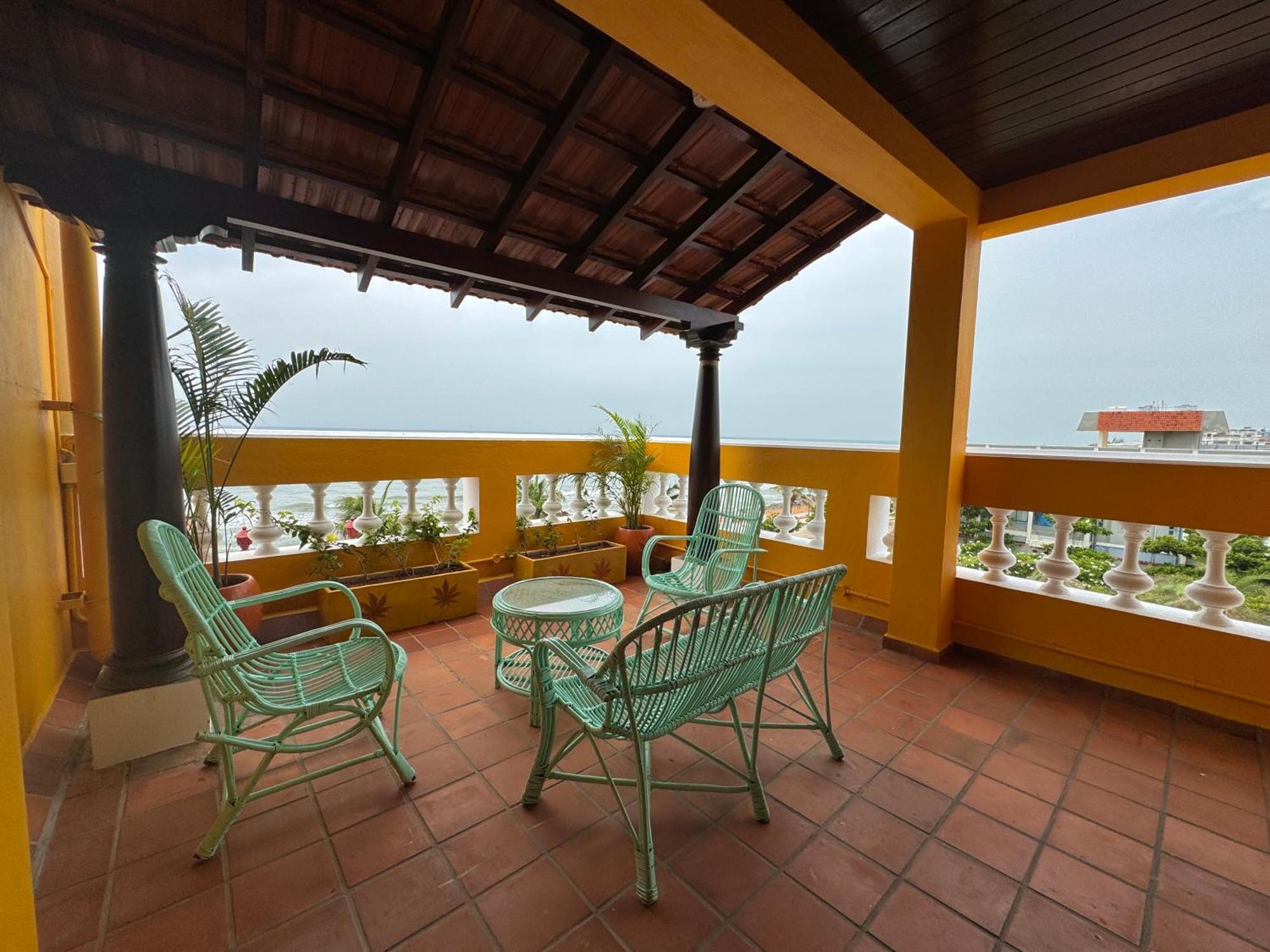 La Plage Seaview Suites Pondicherry Luaran gambar
